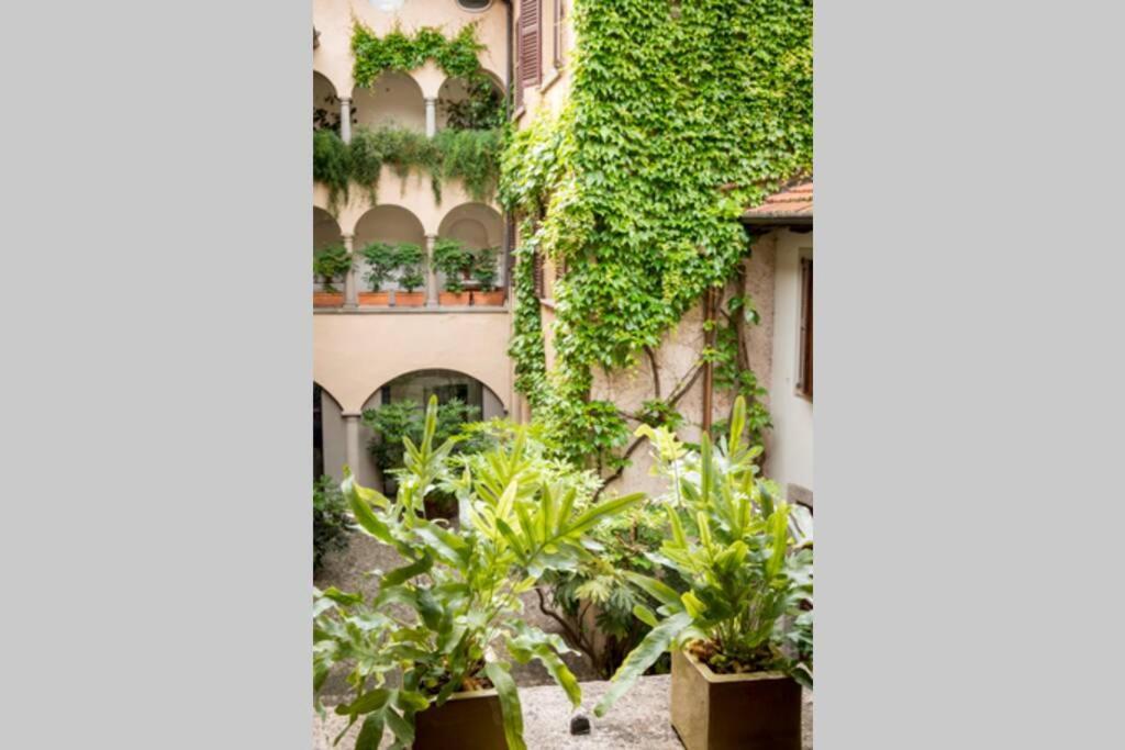 Loft In Pieno Centro Storico Apartment โกโม ภายนอก รูปภาพ
